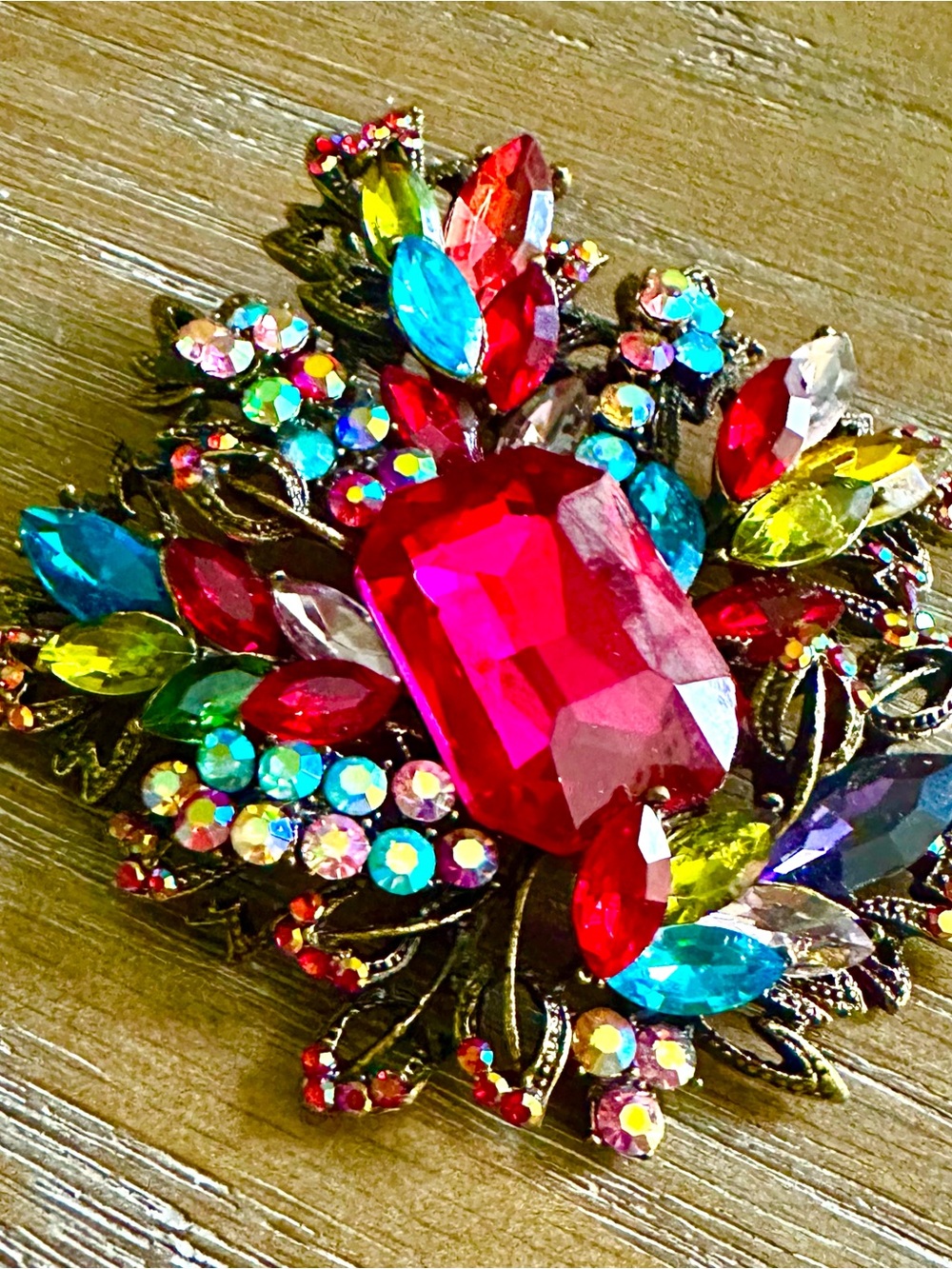 Multicolor Crystal Statement Brooch - Vibrant Red Center